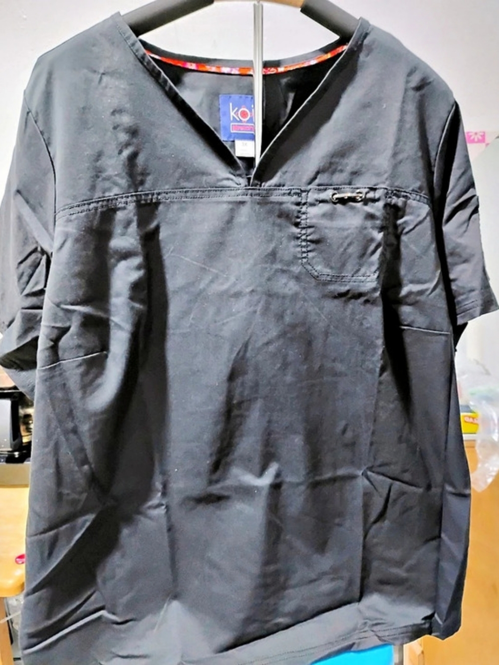 Koi Stretch V-Neck Scrub Shirt Black 3X Like New